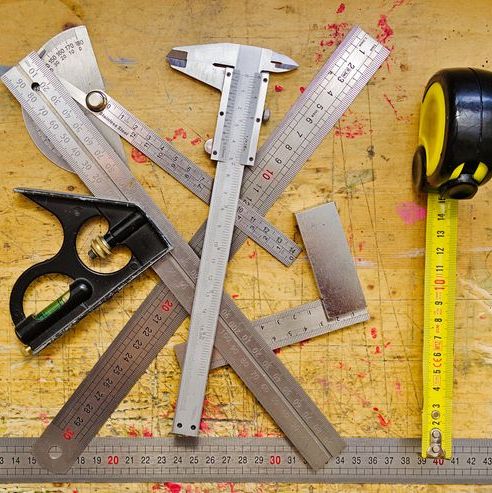 Manual carpentry tools (cutting and measuring)