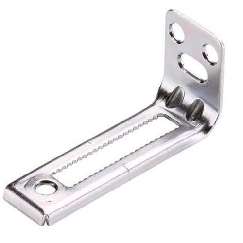 Fixation de chambranle pour porte coulissante 2x3.5x7cm