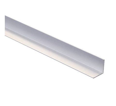 Moulure de coin utilitaire et décorative 3/4" x 3/4" x 8' satin clair