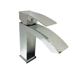 Single-hole Chrome Square Lavatory Faucet